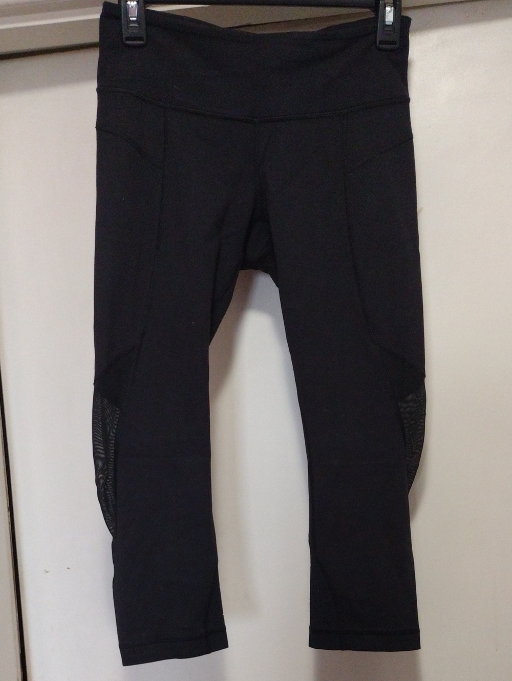Lululemon Black Women's Active Leggings Size 6